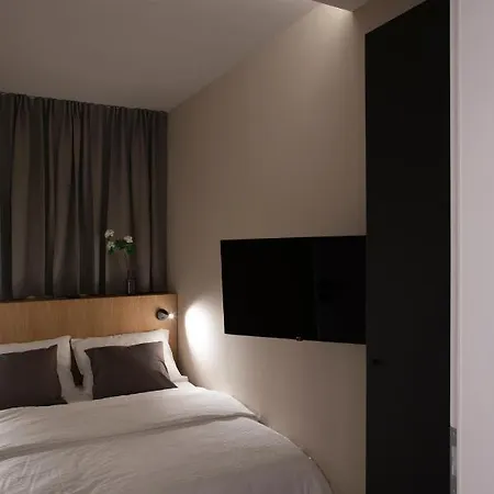 Mali Raj باكوشتاني